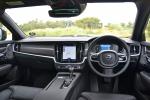 Volvo V90 D5 Cross Country 2017 года (ZA)